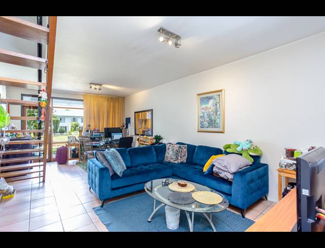 2 BEDROOM DUPLEX RENTED IN BERGVLIET